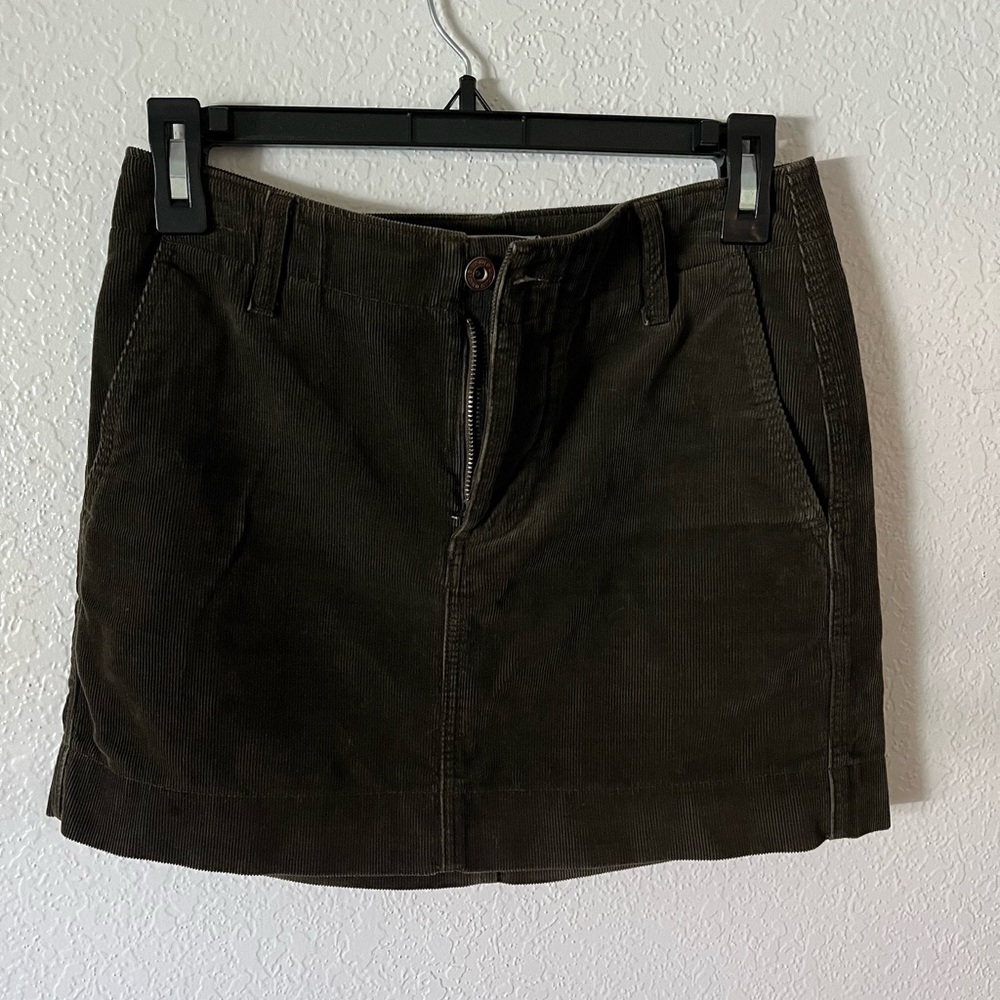 Uniqlo Women's Green Corduroy Mini Skirt